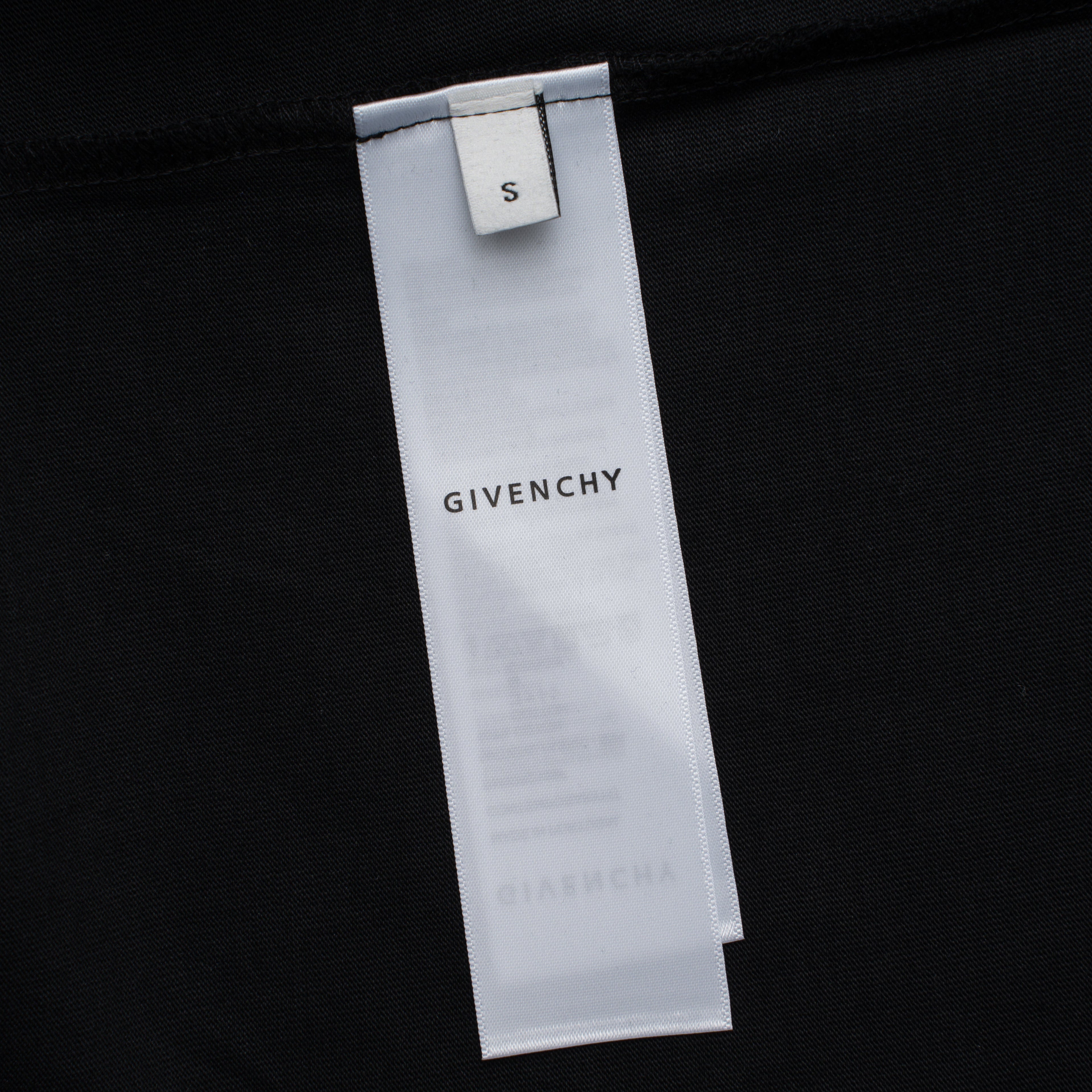 Printed T-Shirt: High-End Fashion Statement-1110