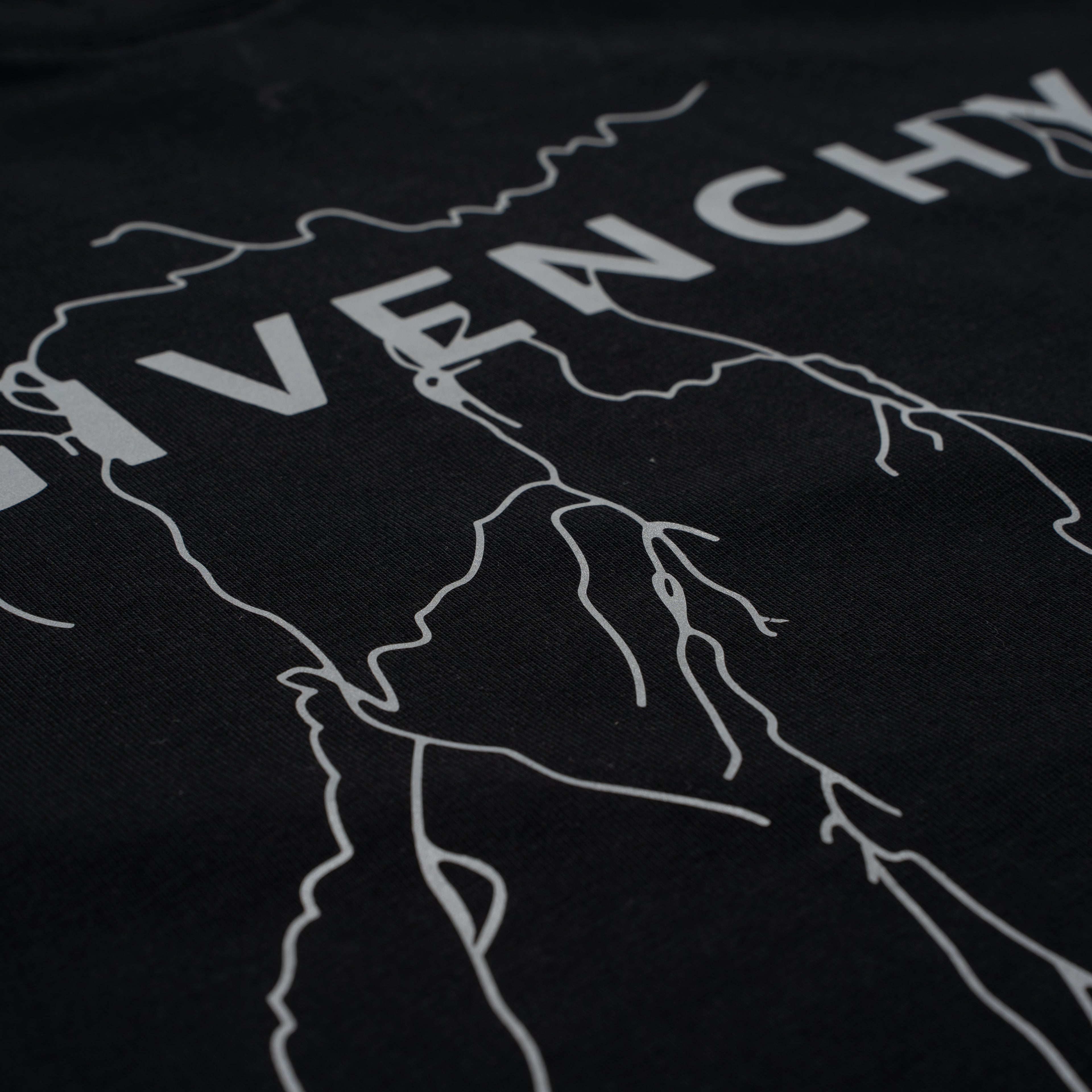 Printed T-Shirt: High-End Fashion Statement-1110