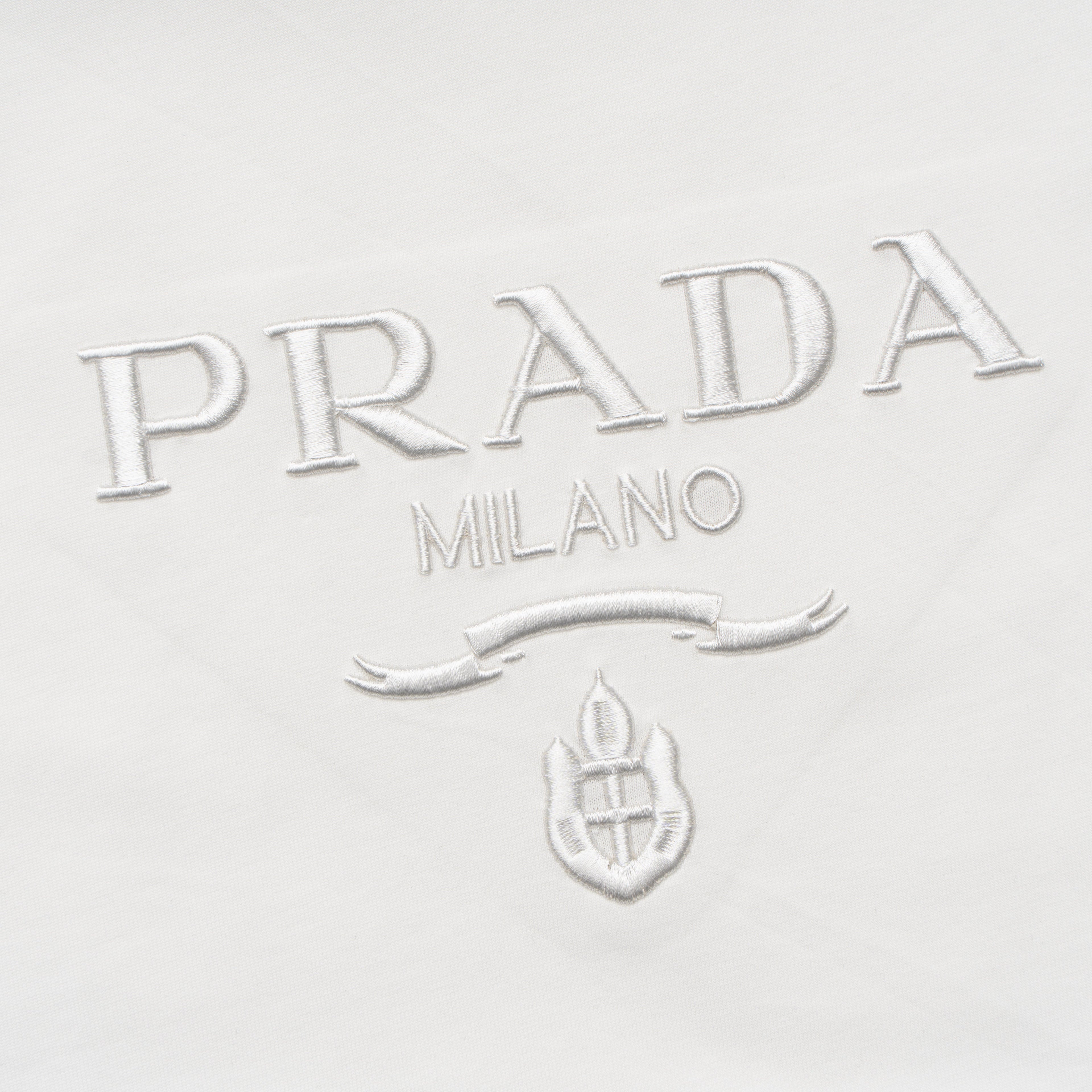 Printed T-Shirt: High-End Fashion Statement-1198