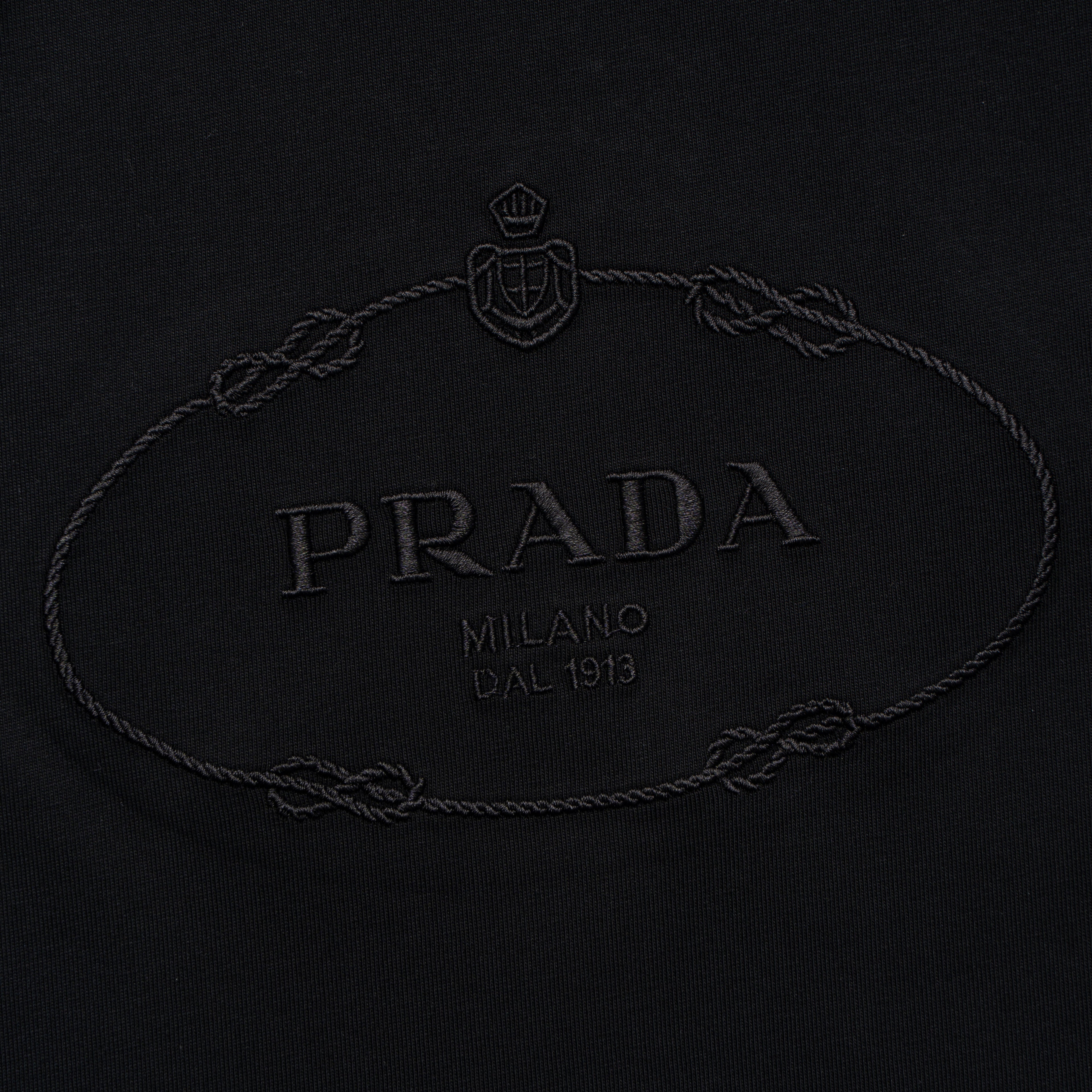 Printed T-Shirt: High-End Fashion Statement-1201