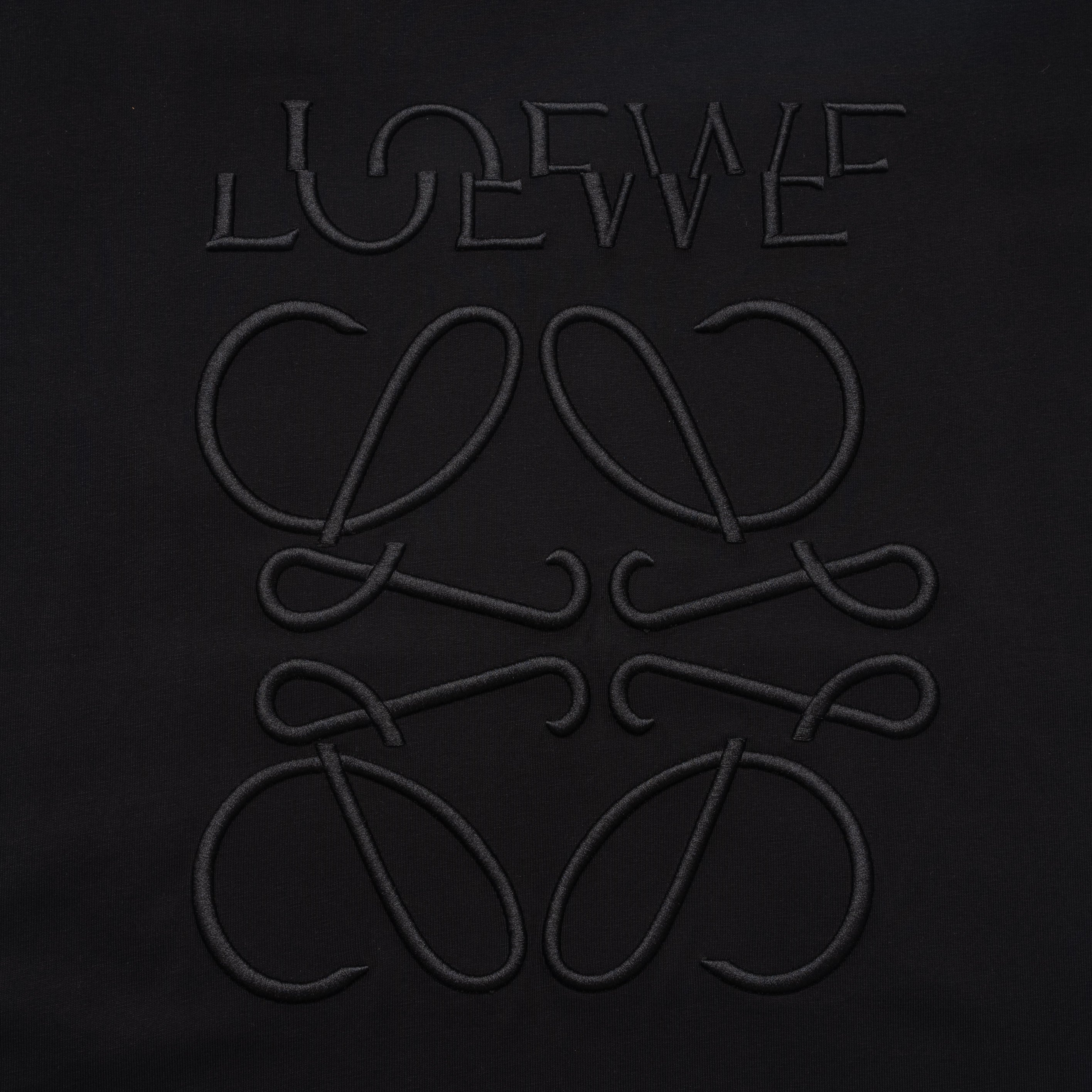 Fashion embroidered round neck cotton T-shirt