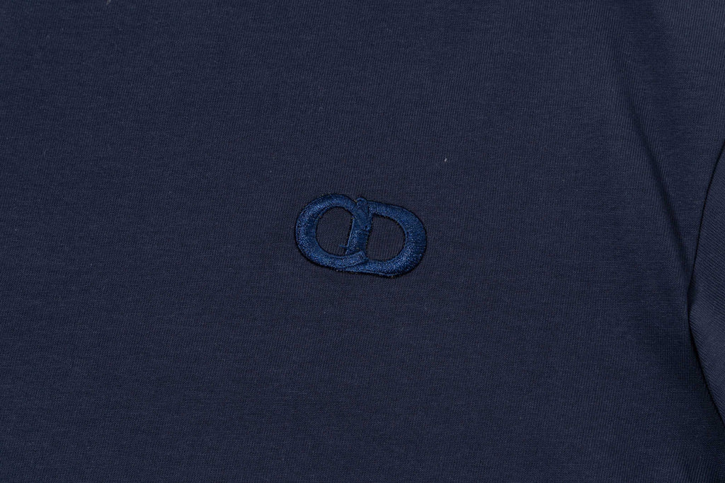 Simple embroidered cotton T-shirt