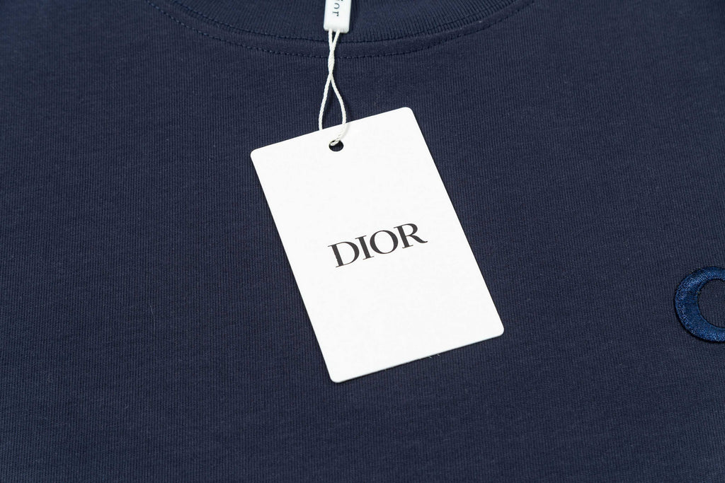 Simple embroidered cotton T-shirt