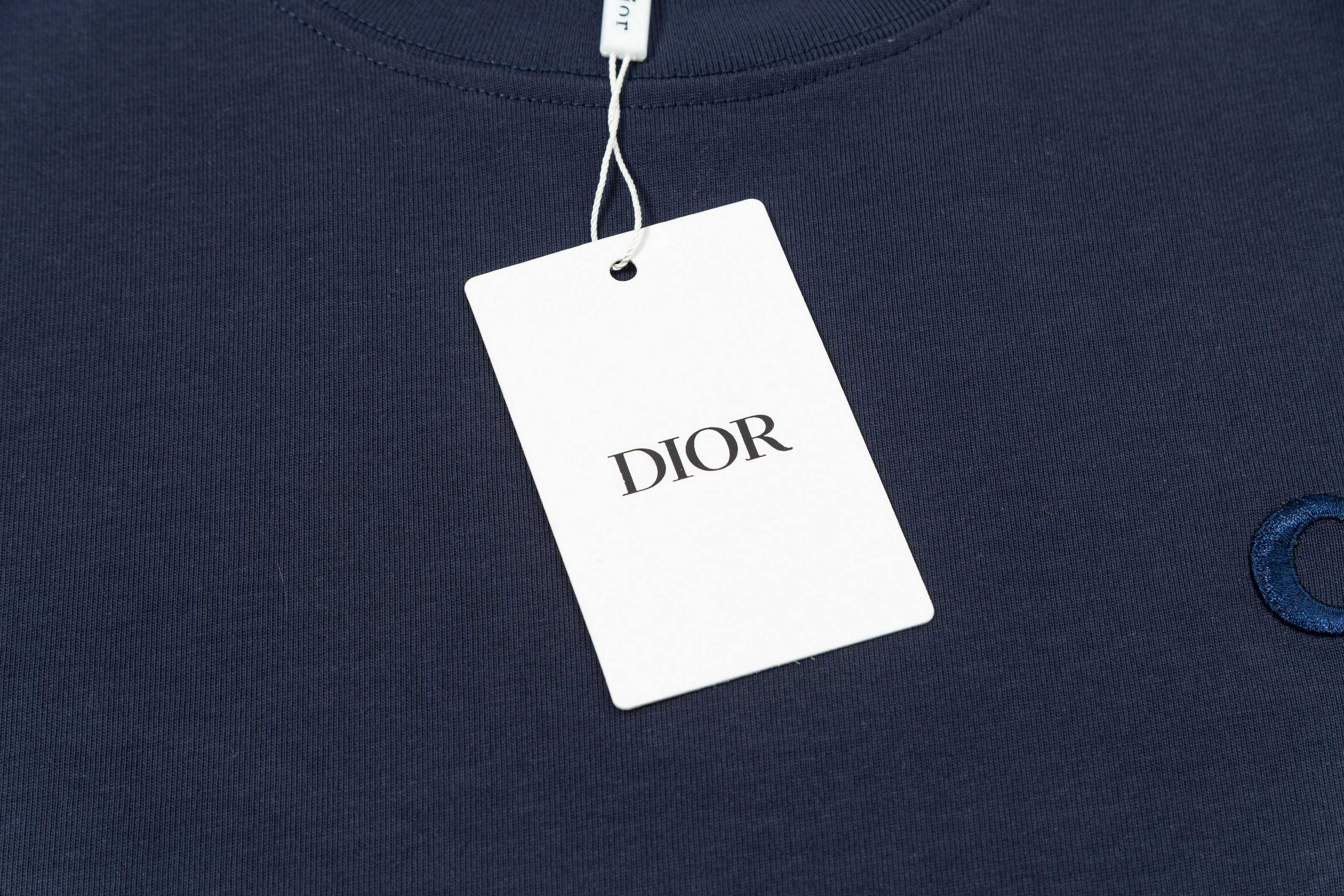 Simple embroidered cotton T-shirt