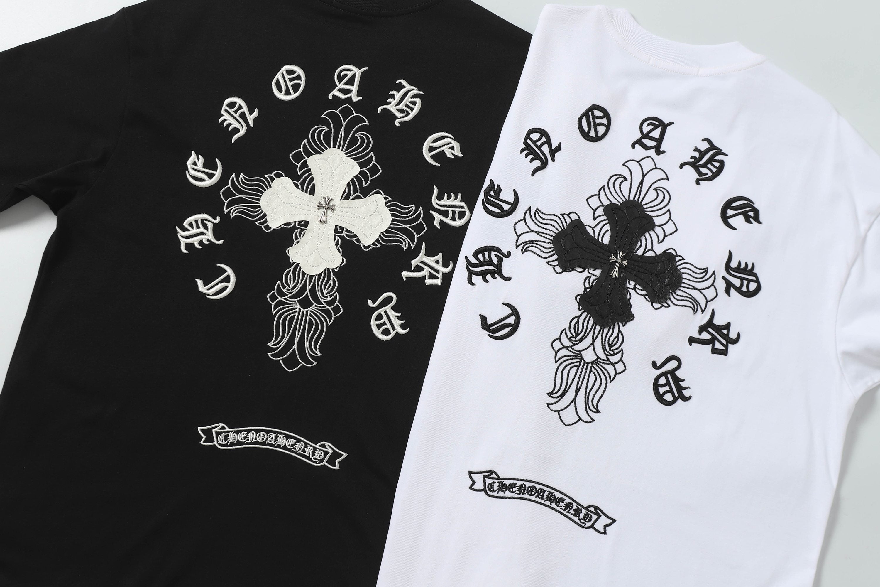 Double-sided embroidered patch T-shirt