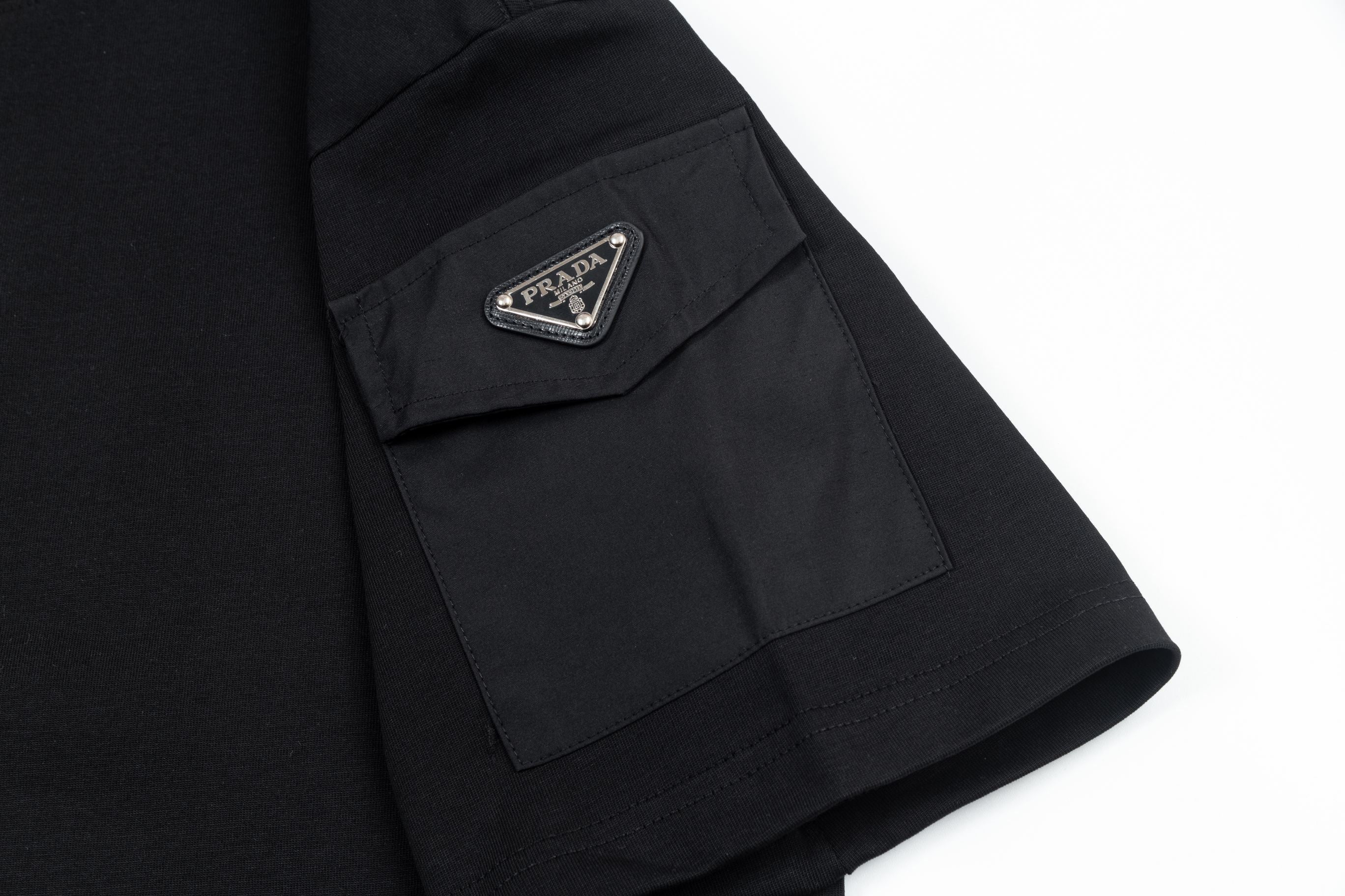 Embroidered crew neck cotton T-shirt