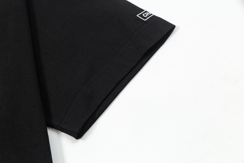 Simple embroidered cotton T-shirt