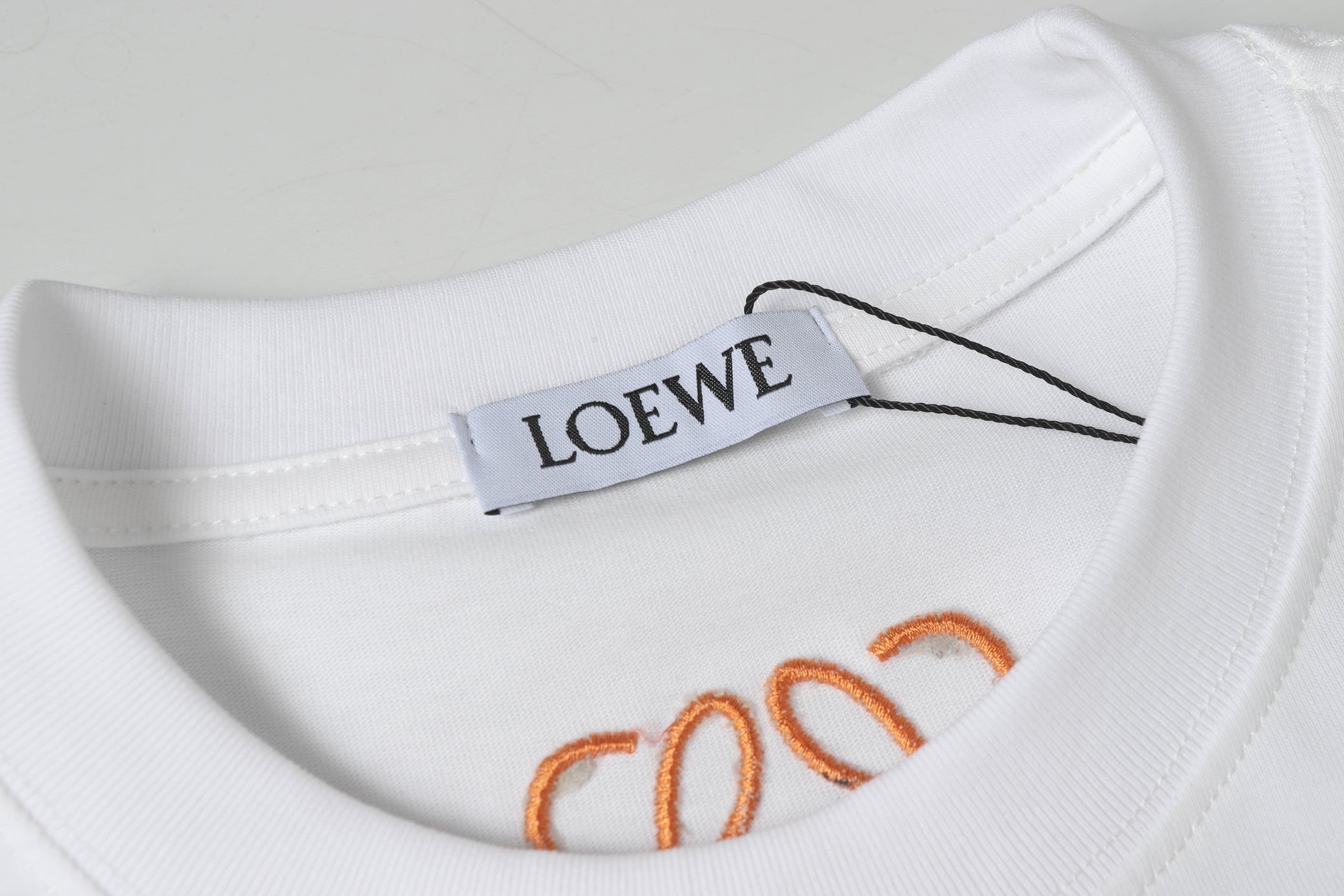 Double-sided embroidered round neck cotton T-shirt