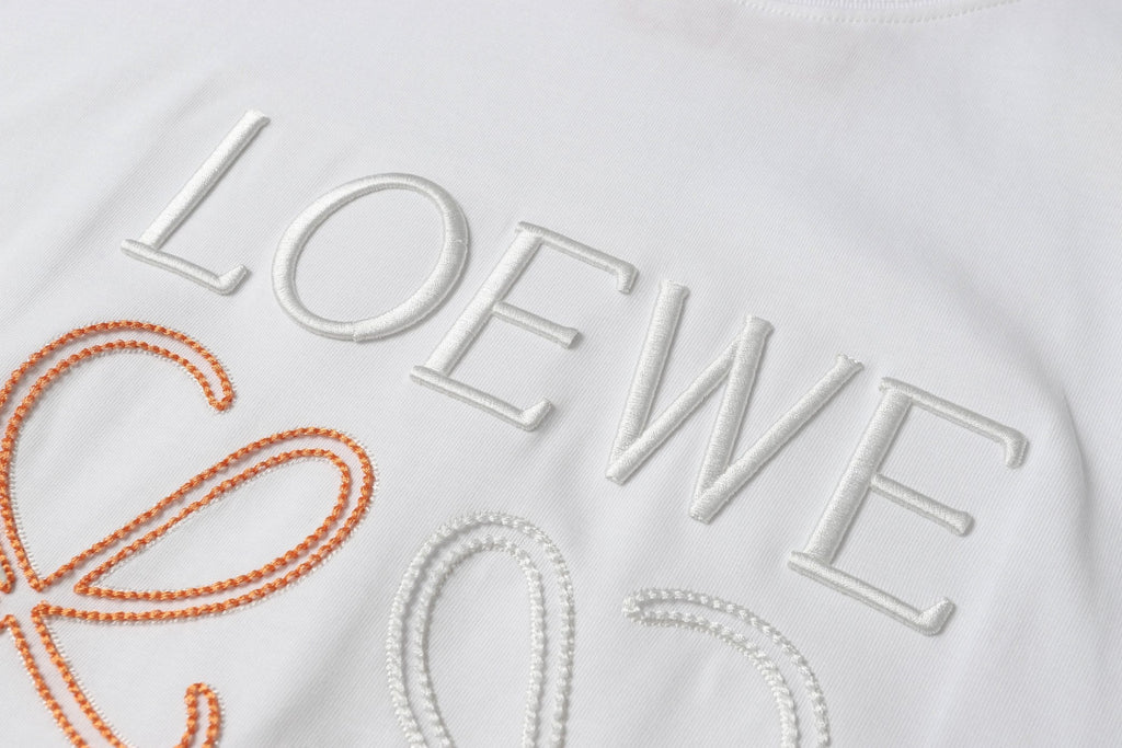 Double-sided embroidered round neck cotton T-shirt