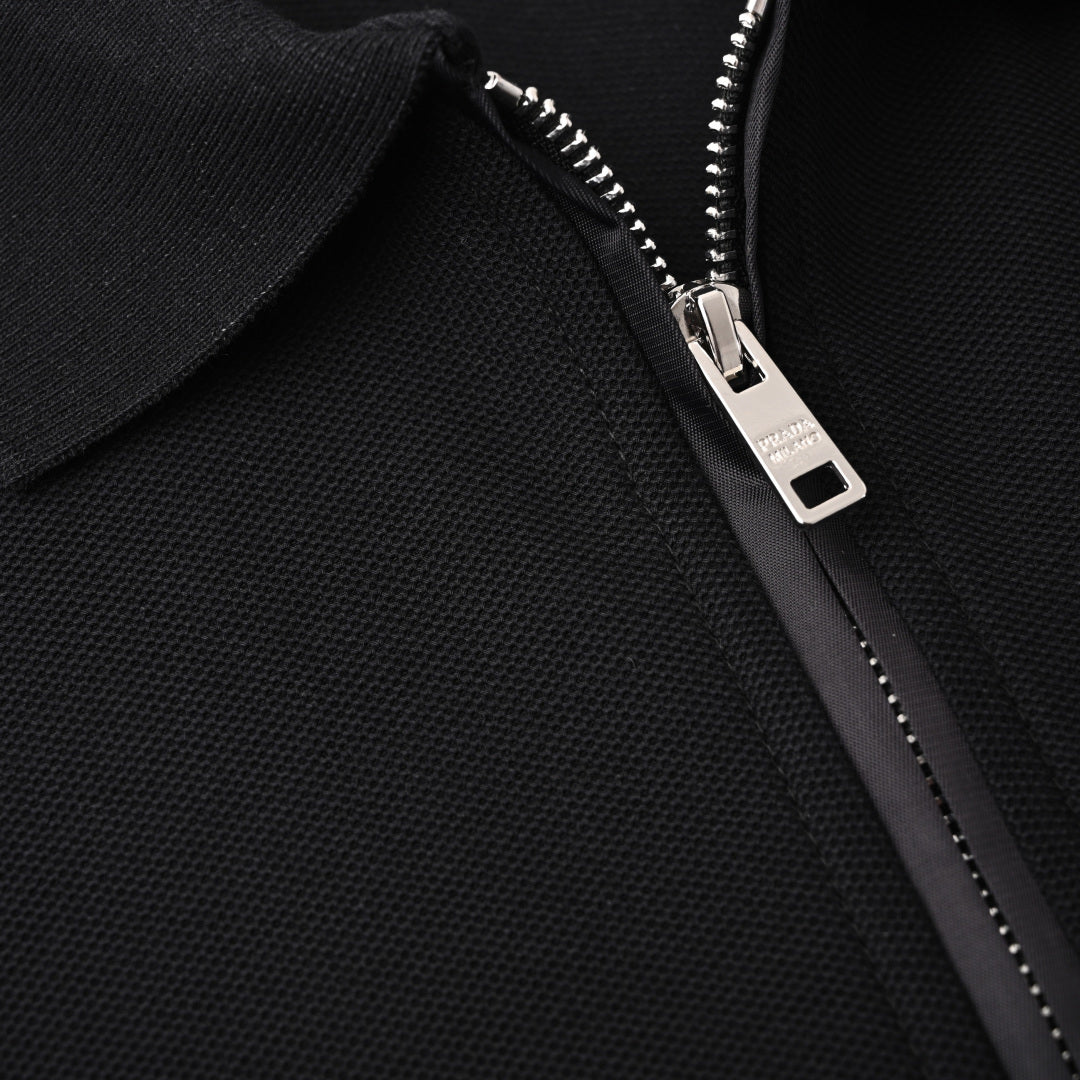 Cotton knit zip-up polo shirt