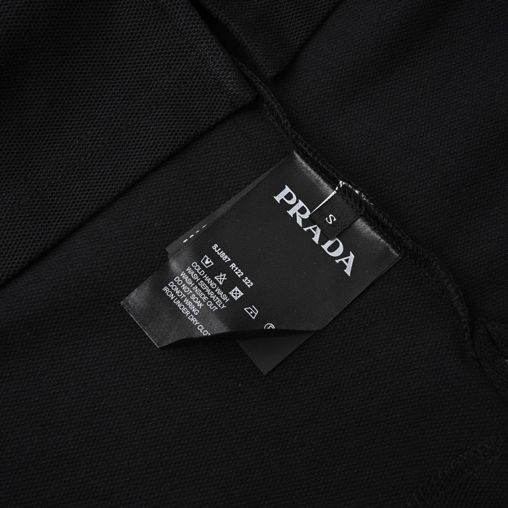 Cotton knit zip-up polo shirt