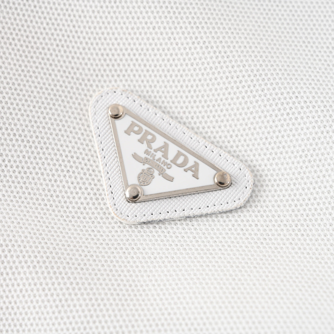 Cotton knit zip-up polo shirt