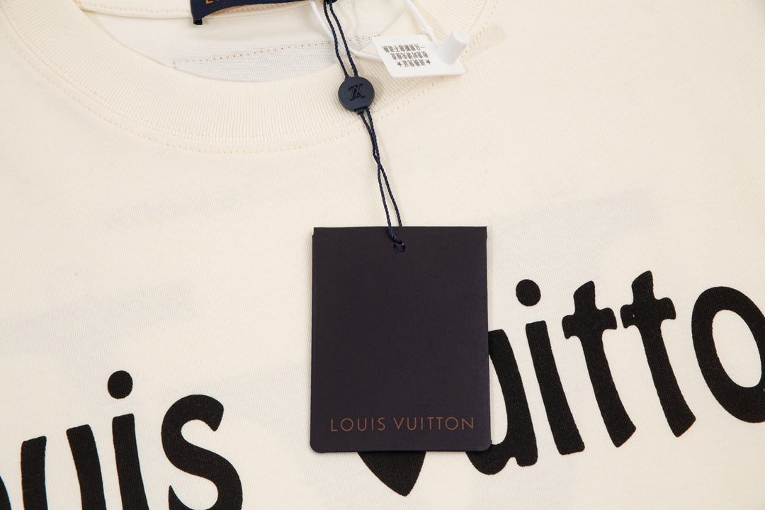 Fashionable printed T-shirts