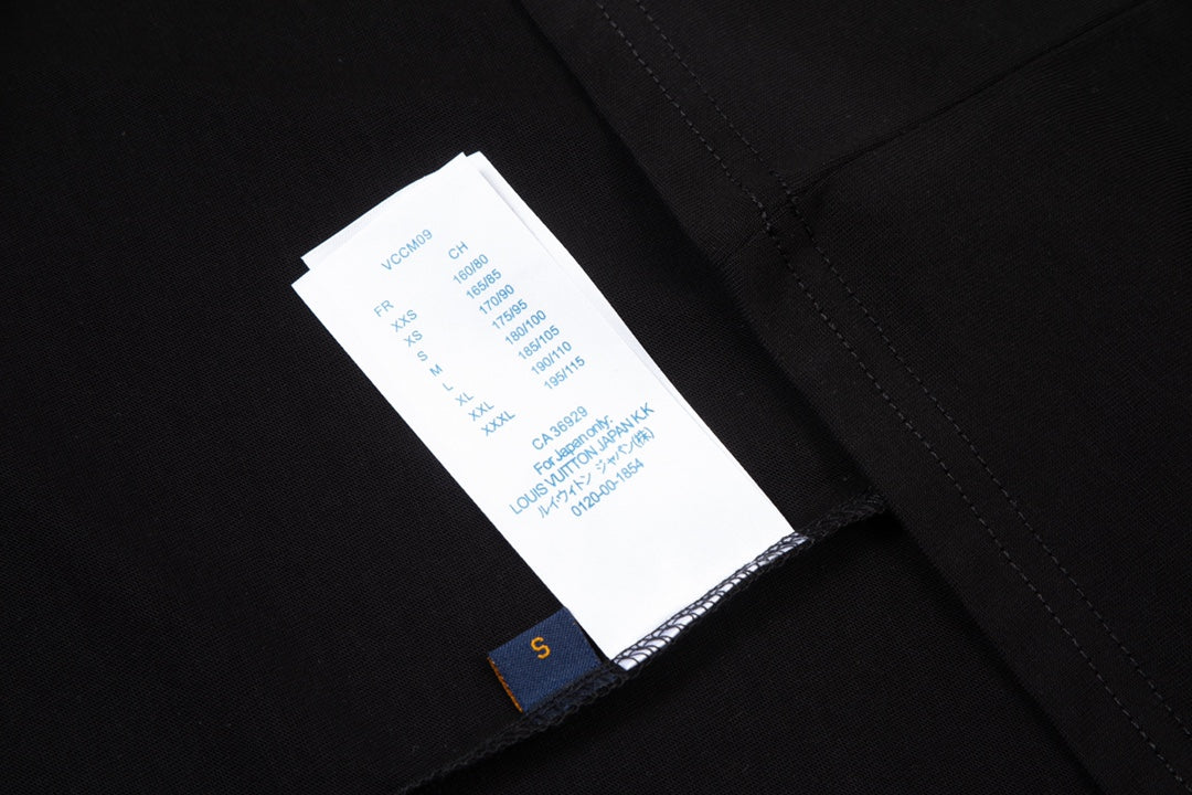 Fashionable printed T-shirts