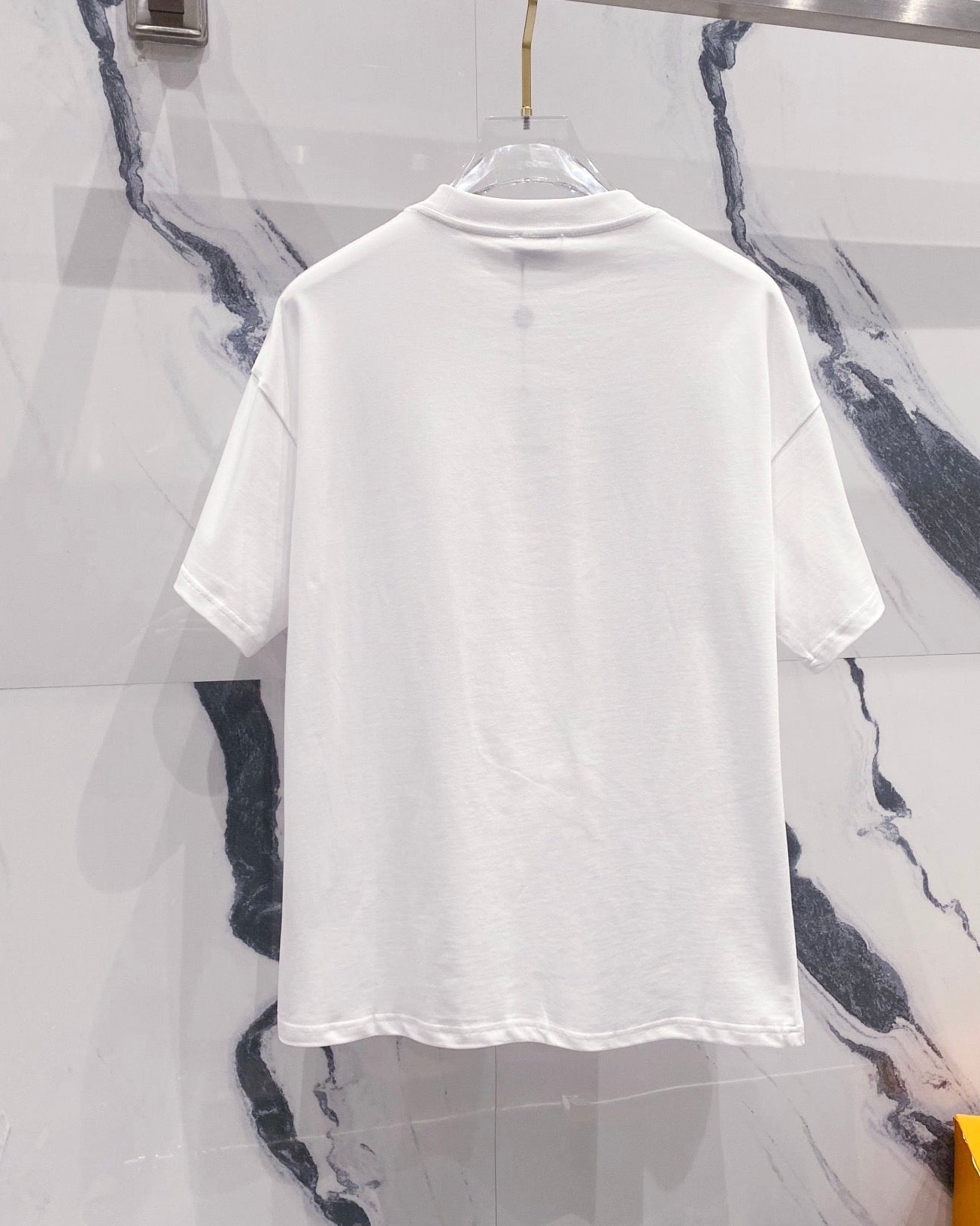 3D embossed cotton T-shirt