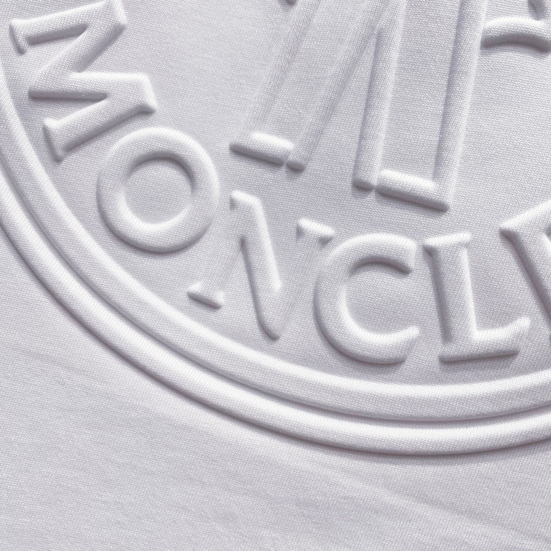 3D embossed cotton T-shirt