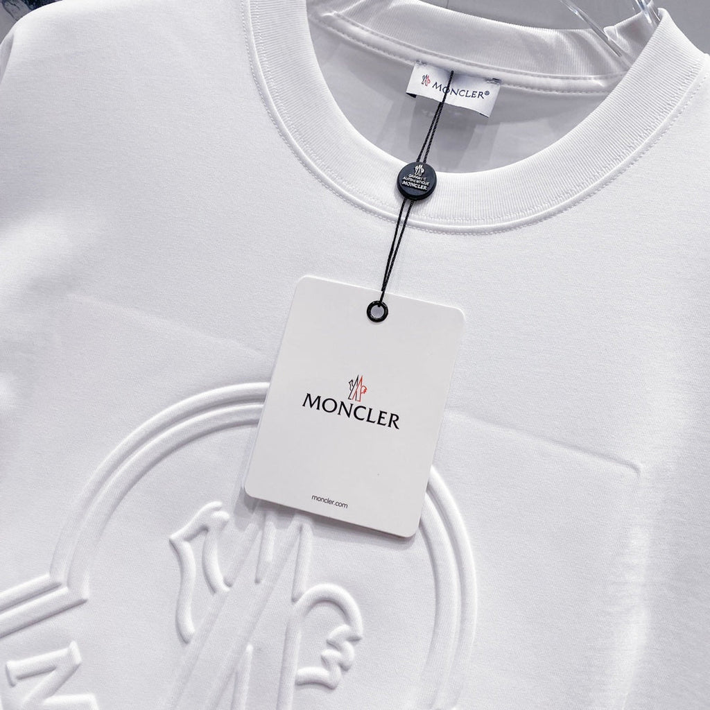 3D embossed cotton T-shirt