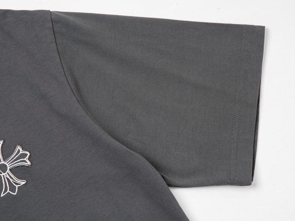 Double-sided embroidered T-shirt