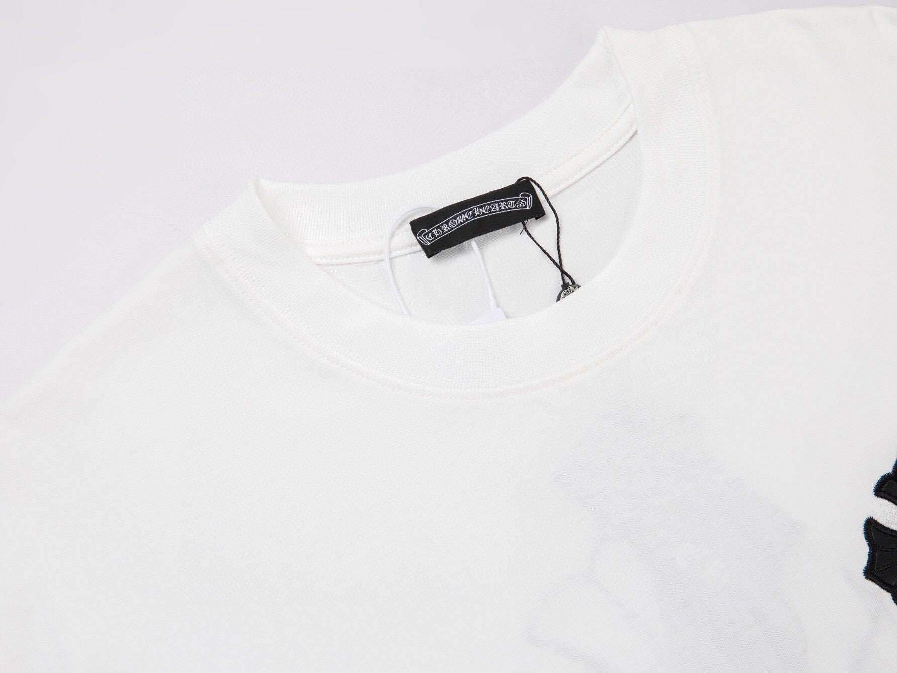 Double-sided embroidered T-shirt