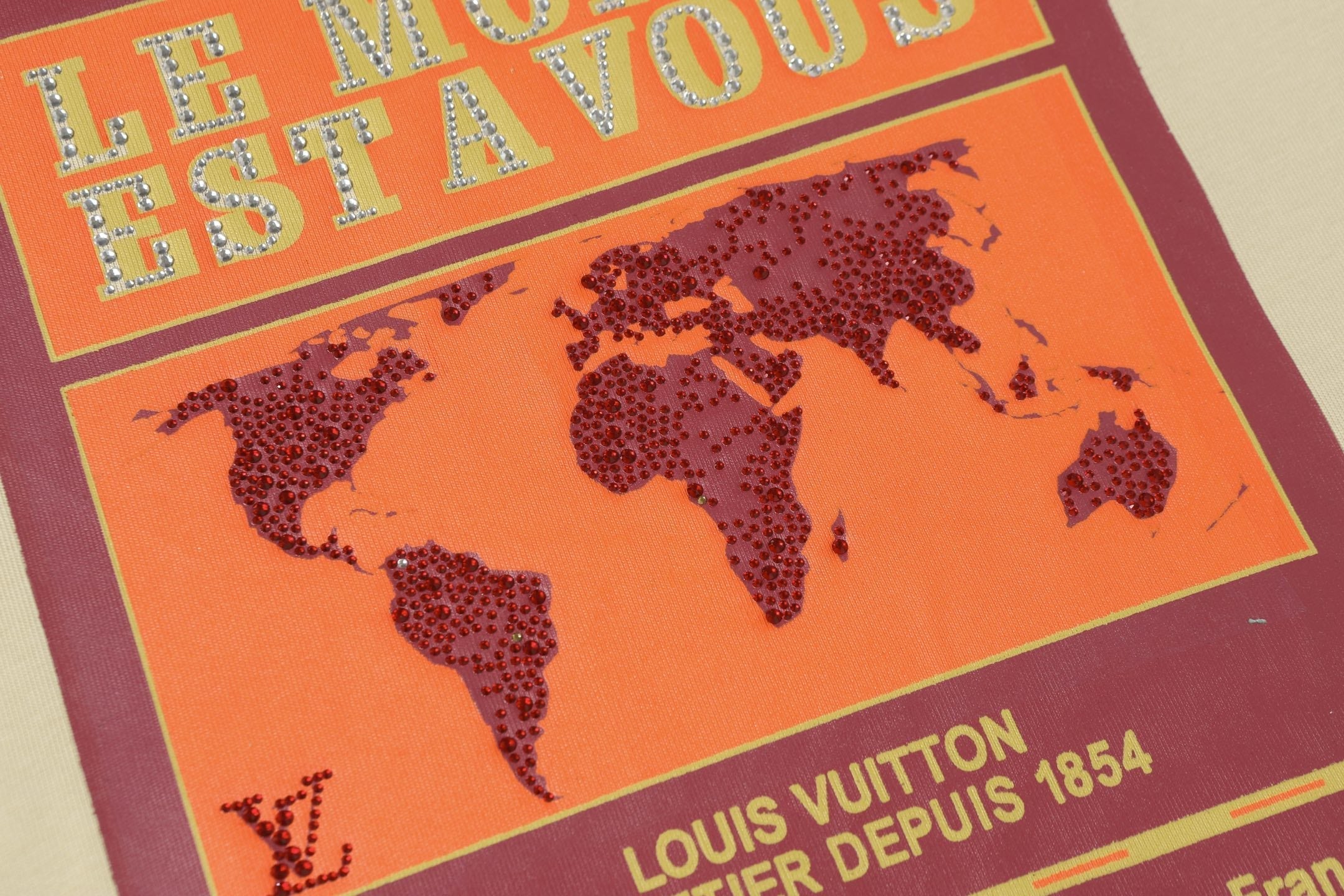 World map print rhinestone T-shirt