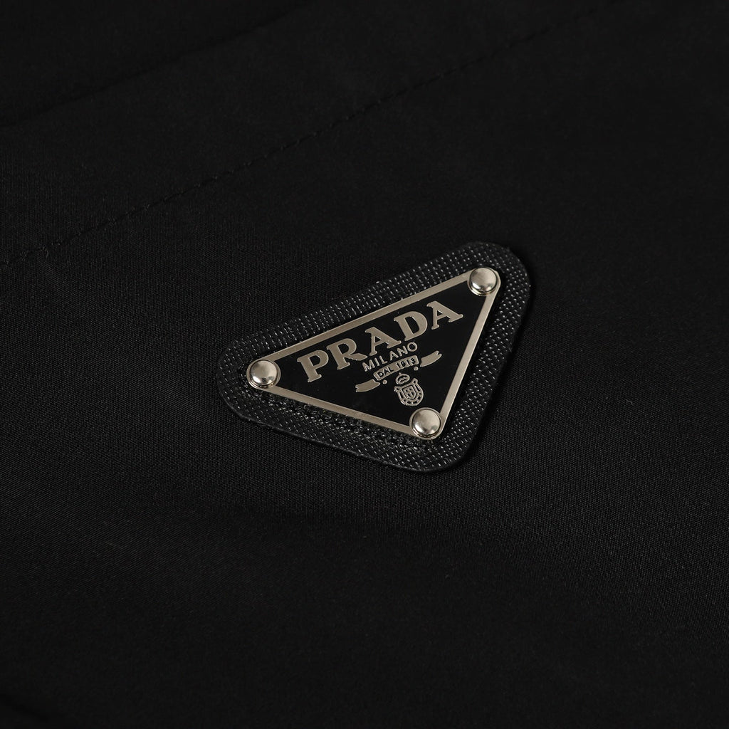 Nylon pocket T-shirt