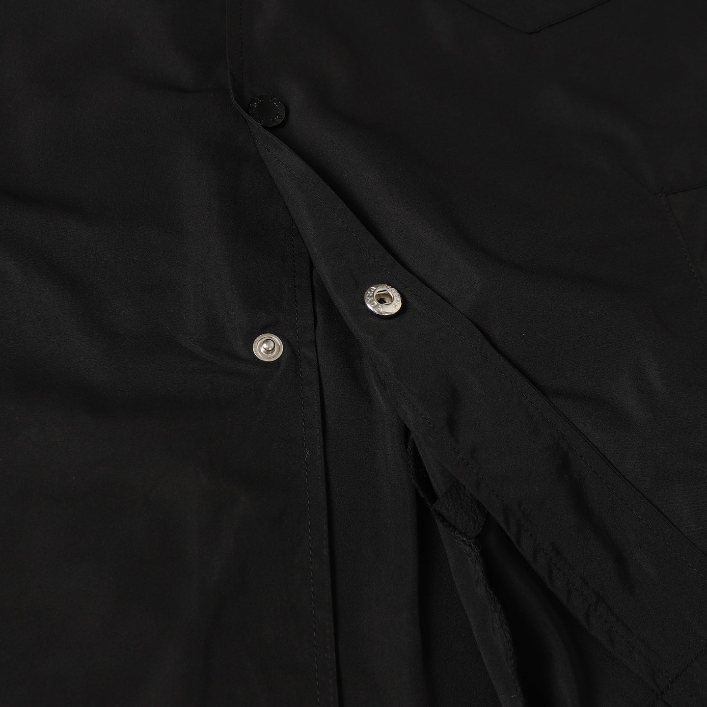 Nylon pocket T-shirt