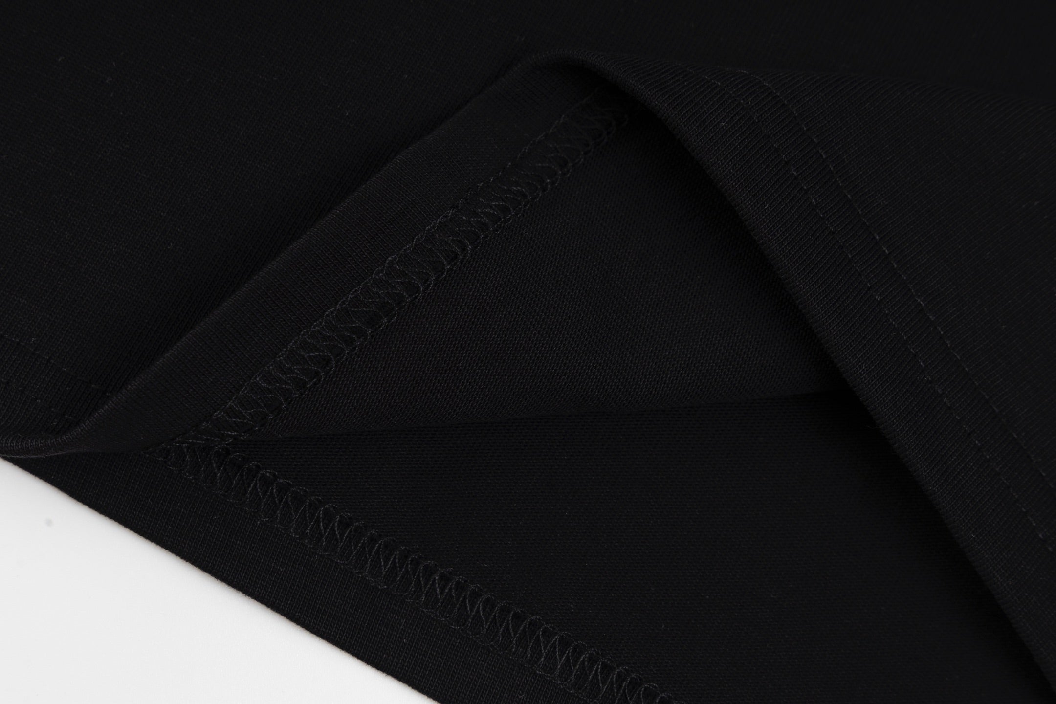 Fashion flocked cotton T-shirt