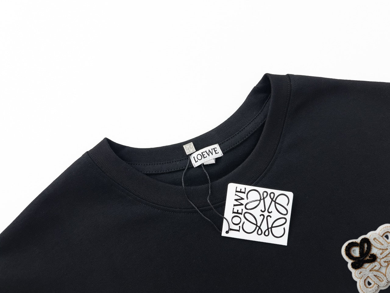 3D embroidery print T-shirt