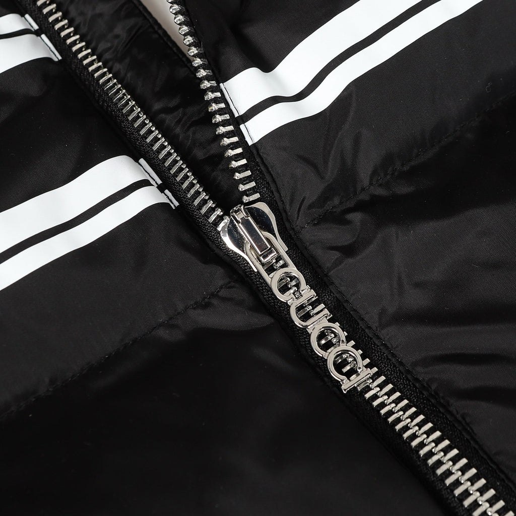 Detachable hooded down jacket