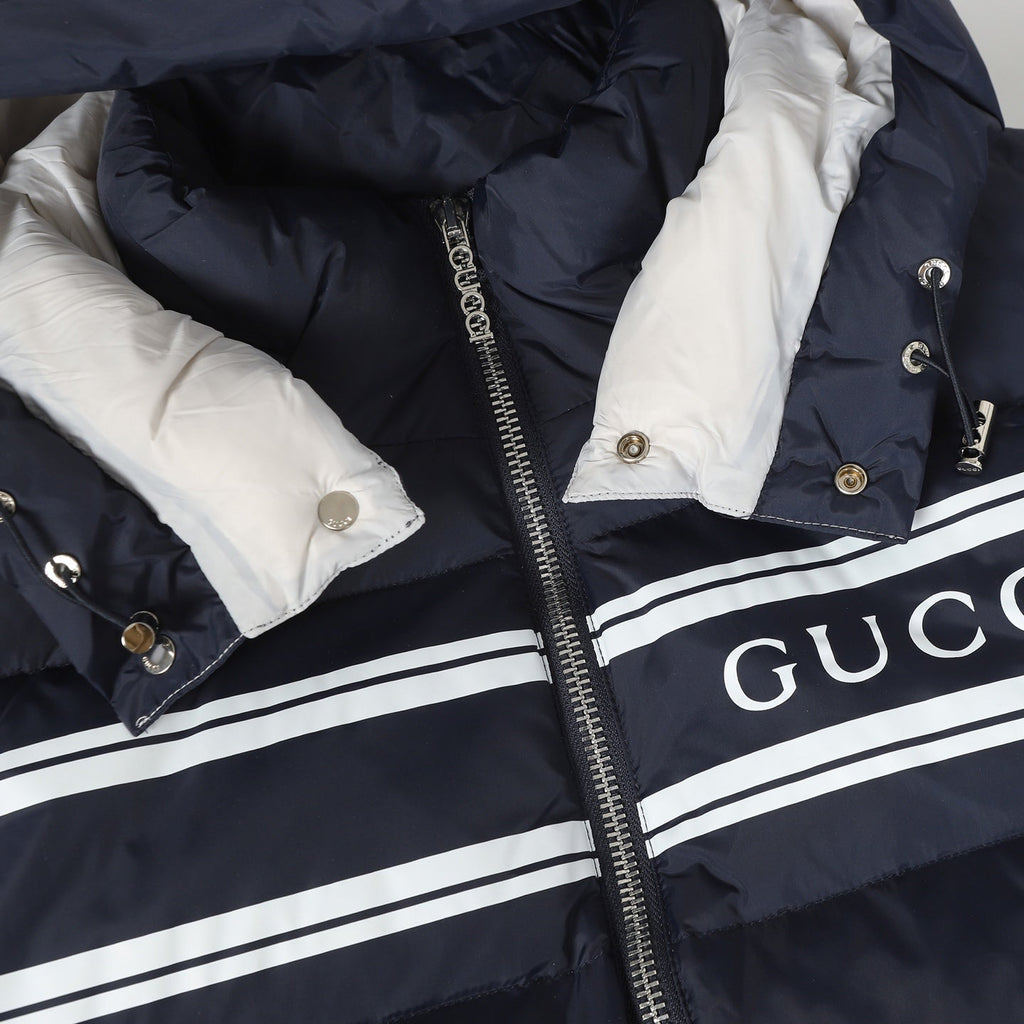 Detachable hooded down jacket