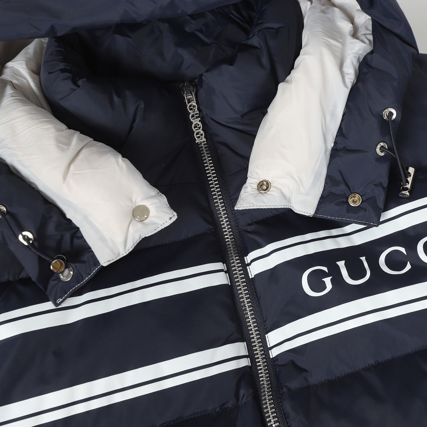 Detachable hooded down jacket