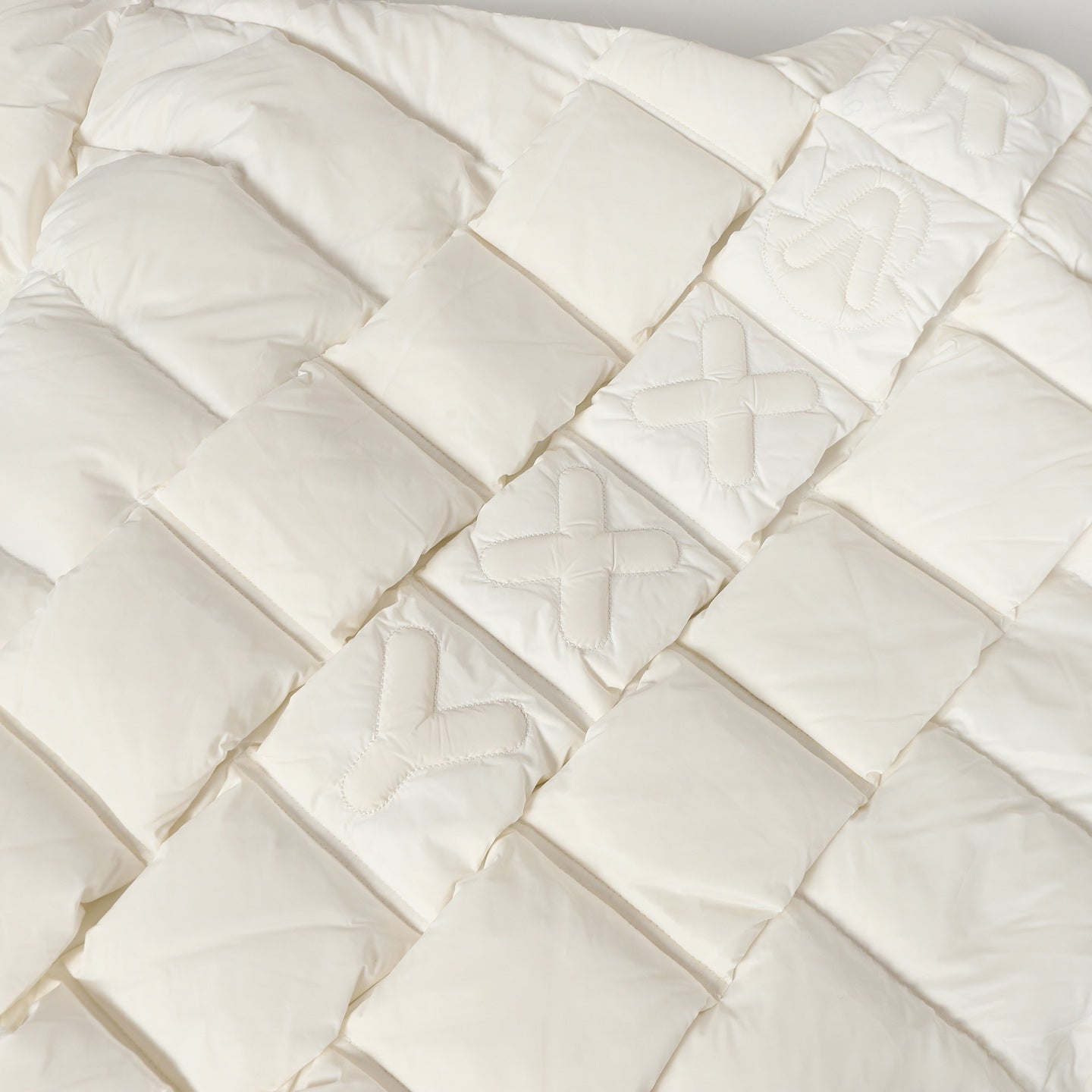 3D Quilted Zip-Up Down Jacket