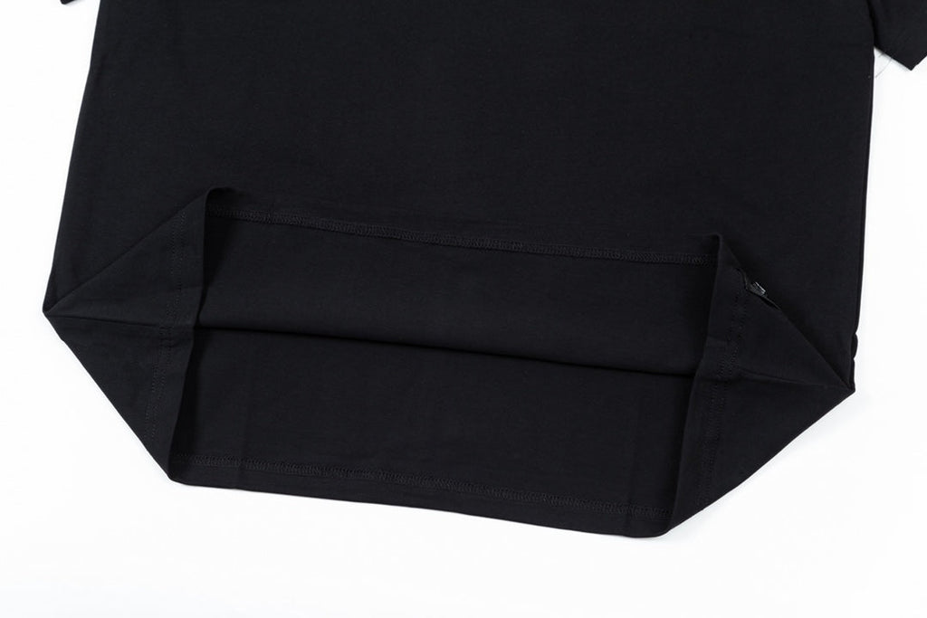 Simple embroidered T-shirt