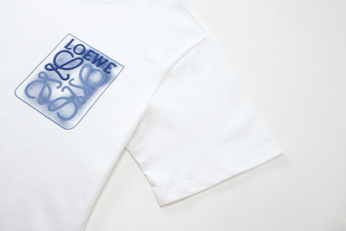 Pocket embroidery print T-shirt