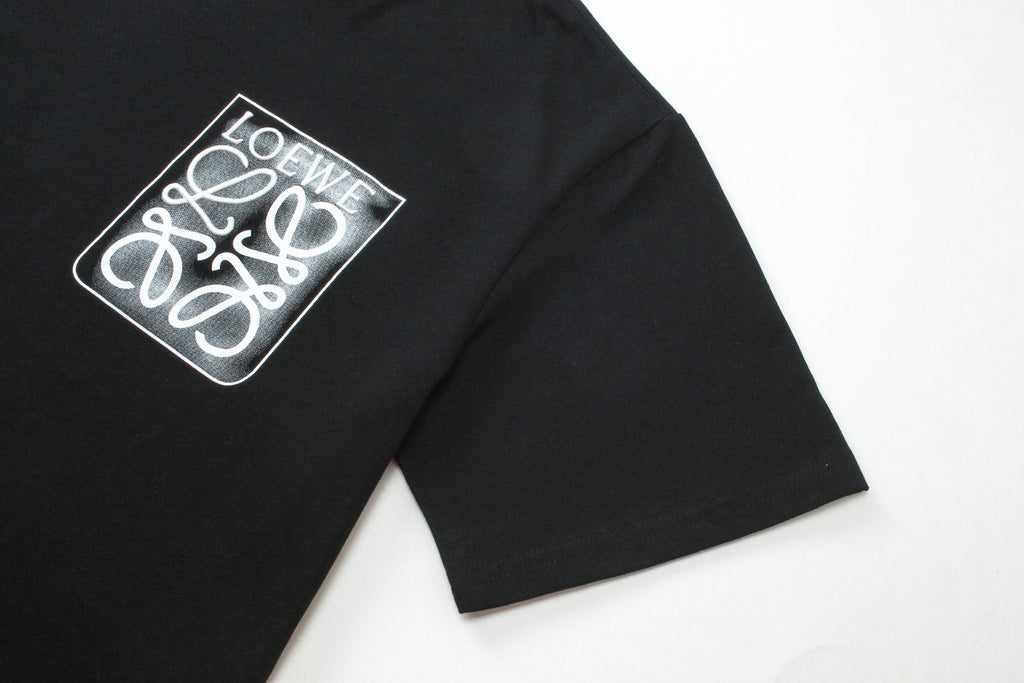 Pocket embroidery print T-shirt