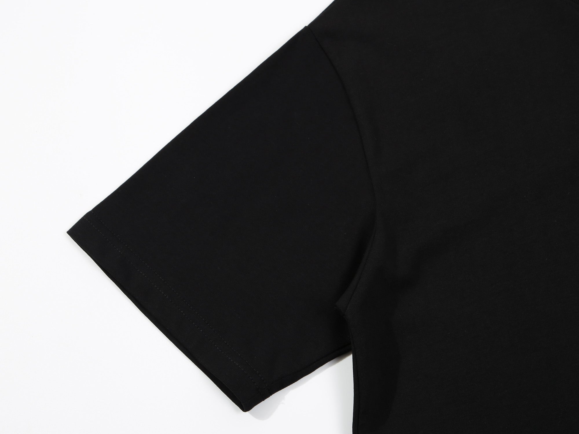 Simple embroidered cotton T-shirt