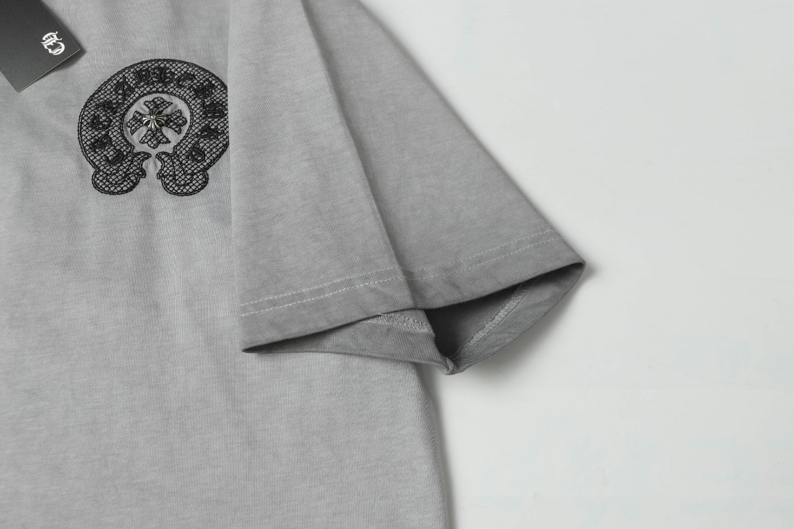 Double-sided embroidered cotton T-shirt