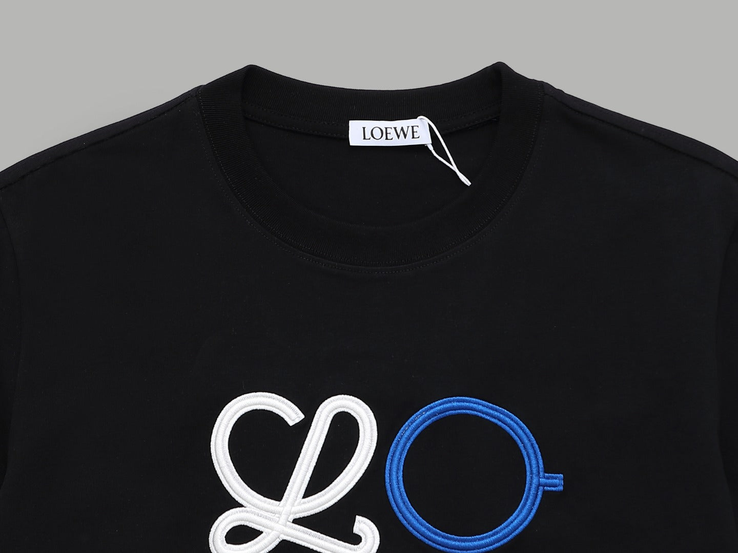 Embroidered color block T-shirt