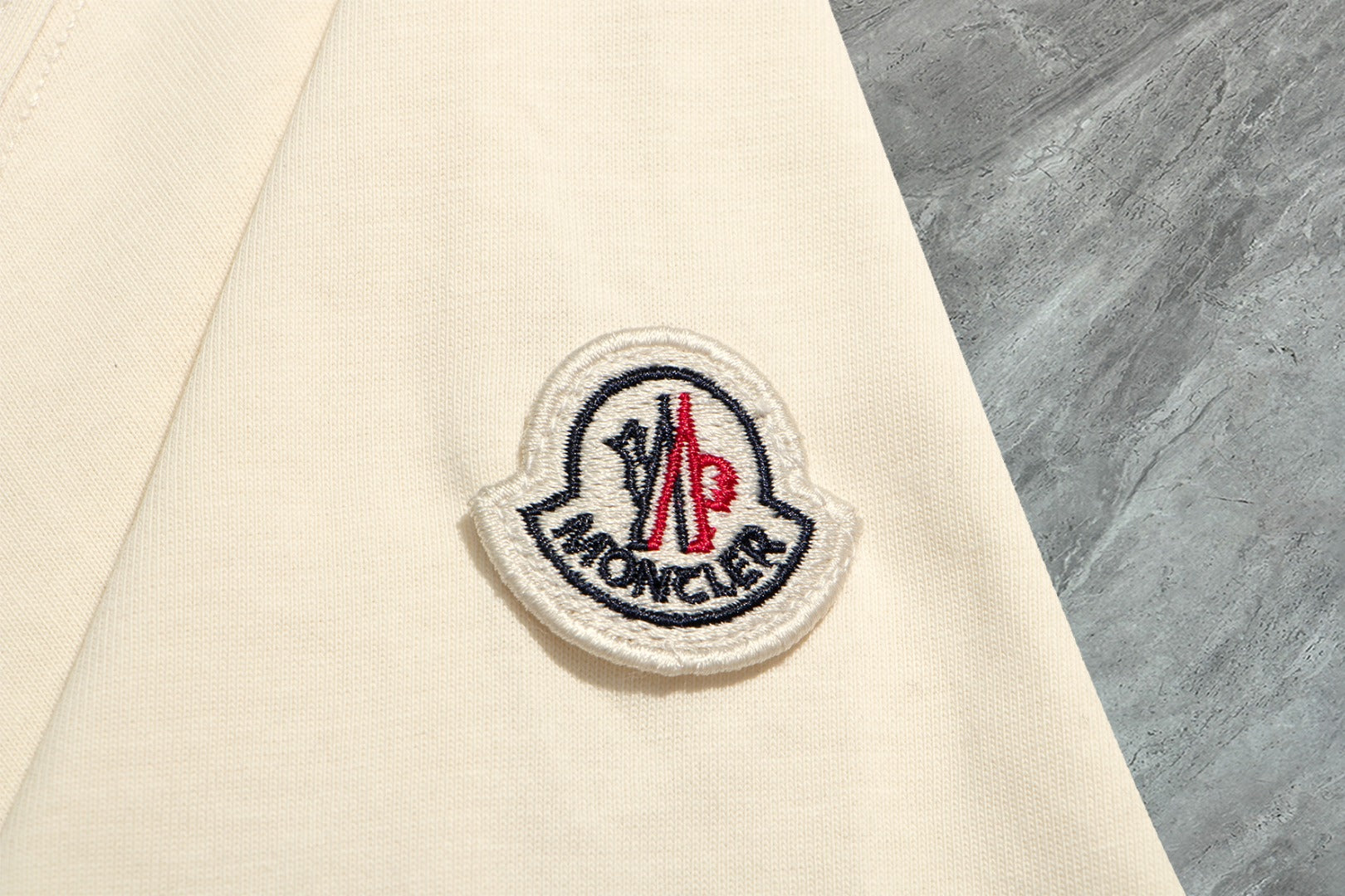 Simple printed cotton T-shirt